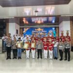 Kapolres Mesuji Beri Penghargaan Ke Peserta Siwa Siswi Yang Ikut PKS